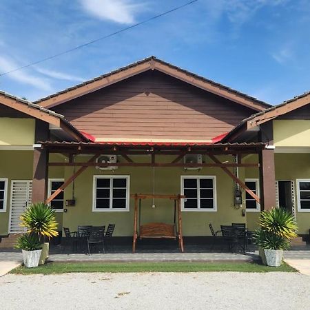 Nipah Homestay Kuala Besut Екстер'єр фото