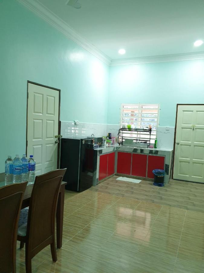 Nipah Homestay Kuala Besut Екстер'єр фото